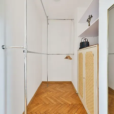 Apartment Aleja Wilanowska 386c By P&o Warsaw